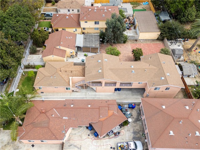 5166 McCallum Avenue, South Gate CA: https://media.crmls.org/medias/01cfd5f3-2aa5-42ce-a93c-7a7973c32d21.jpg