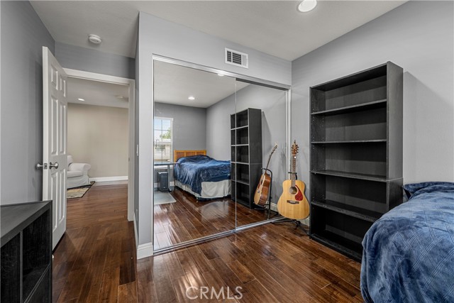 Image 31 of 59 For 8830 Wiley  