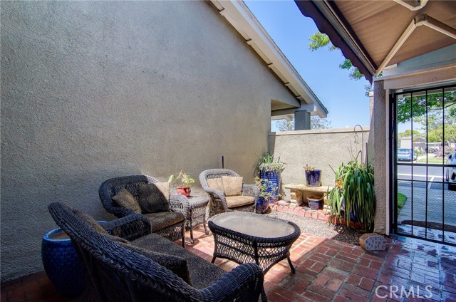 8646 Butte Circle, Huntington Beach CA: https://media.crmls.org/medias/01d01eed-436b-4735-aa25-5e089afd3497.jpg