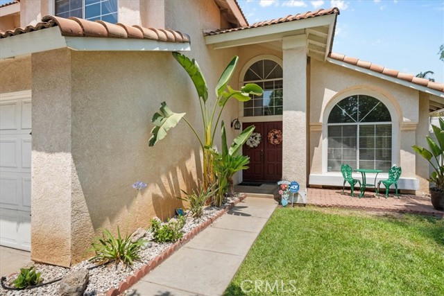Detail Gallery Image 4 of 46 For 10197 via Apolina, Moreno Valley,  CA 92557 - 4 Beds | 2/1 Baths