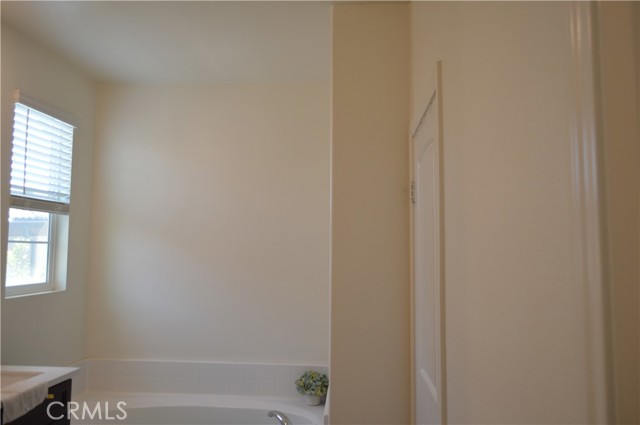 Detail Gallery Image 19 of 30 For 7053 Montecito Ln, Corona,  CA 92880 - 4 Beds | 3/1 Baths