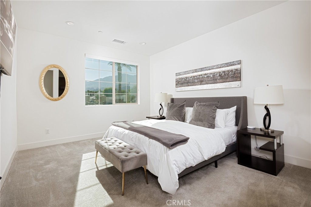 MLS #OC25259574 image #8