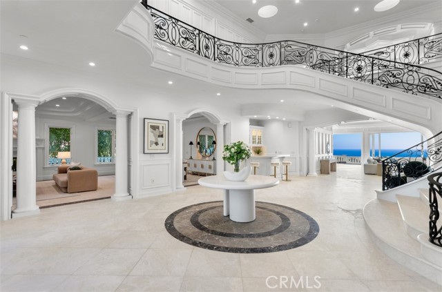 71 Ritz Cove Drive, Dana Point CA: https://media.crmls.org/medias/01d2a381-d5ee-49c1-9b3e-a0a13f41285f.jpg