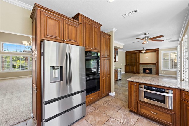 Detail Gallery Image 8 of 38 For 20916 Morningside Dr, Rancho Santa Margarita,  CA 92679 - 5 Beds | 3 Baths