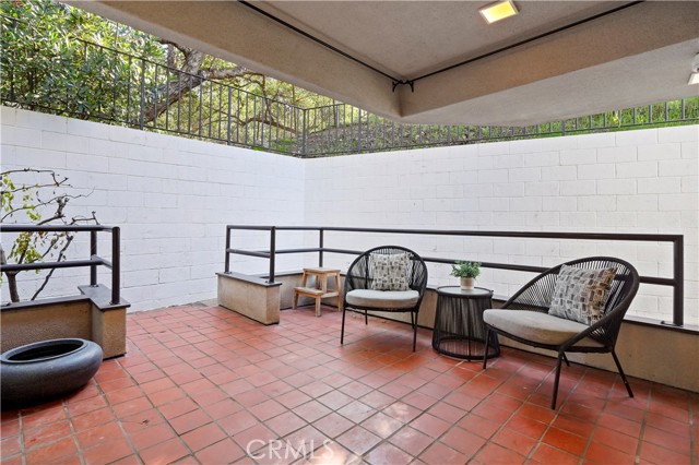 Detail Gallery Image 27 of 35 For 2364 Duane St #7,  Silver Lake Los Angeles,  CA 90039 - 2 Beds | 2/1 Baths