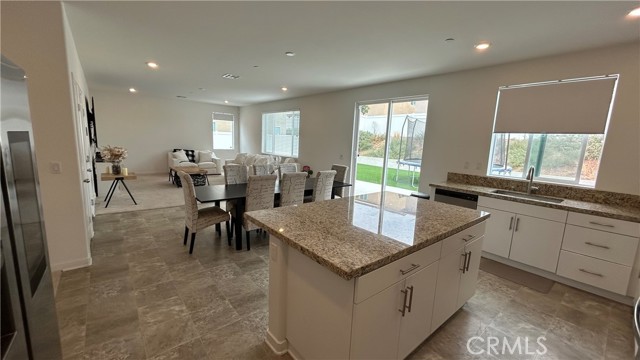 Detail Gallery Image 5 of 13 For 30874 Candle Lite Dr, Homeland,  CA 92548 - 4 Beds | 3 Baths