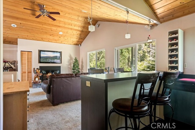 Detail Gallery Image 10 of 25 For 1053 Lausanne Dr, Crestline,  CA 92325 - 3 Beds | 2/1 Baths