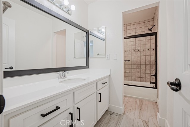 Detail Gallery Image 22 of 38 For 1906 Grant Ave #E,  Redondo Beach,  CA 90278 - 2 Beds | 2/1 Baths