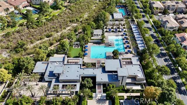 68 Chasma, Irvine CA: https://media.crmls.org/medias/01d6b483-3c55-495d-b891-9e8a5ab76562.jpg