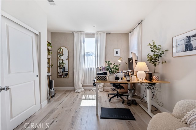 Detail Gallery Image 23 of 37 For 17065 Cantlay, Lake Balboa,  CA 91406 - 4 Beds | 3 Baths