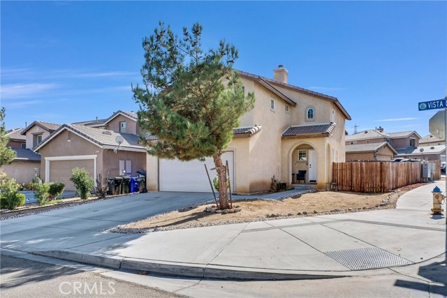 Detail Gallery Image 3 of 41 For 13165 Vista Del Sol, Victorville,  CA 92394 - 3 Beds | 2/1 Baths