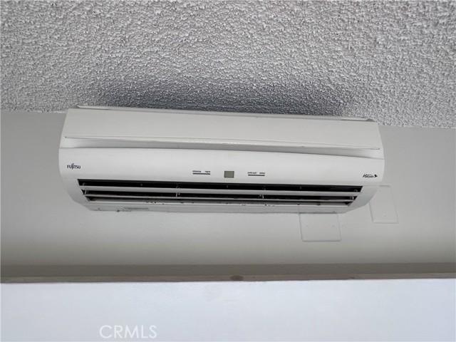 1600 Northwood Road, Seal Beach CA: https://media.crmls.org/medias/01d84d4a-c589-4a17-ad46-cad61066a582.jpg
