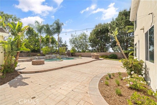 2394 Old Heritage Road, Riverside CA: https://media.crmls.org/medias/01d8dd03-46db-4a5f-9fdb-8b8a23048e73.jpg