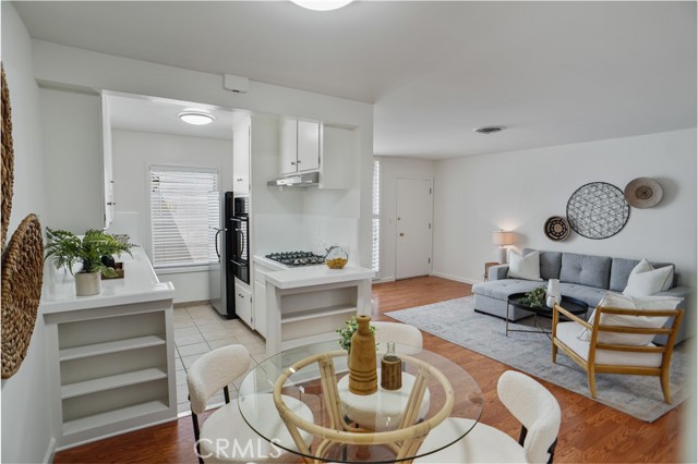 Detail Gallery Image 4 of 12 For 504 N Louise St #16,  Glendale,  CA 91206 - 1 Beds | 1 Baths