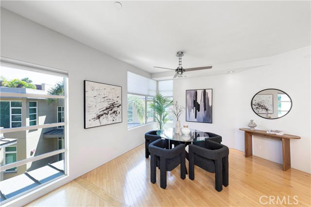 Detail Gallery Image 12 of 43 For 1569 N Coast #3,  Laguna Beach,  CA 92651 - 2 Beds | 2 Baths