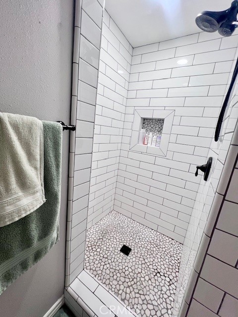 11594 Wedgewood Drive, Apple Valley CA: https://media.crmls.org/medias/01da5788-fcf1-49b1-9434-9218470d057e.jpg