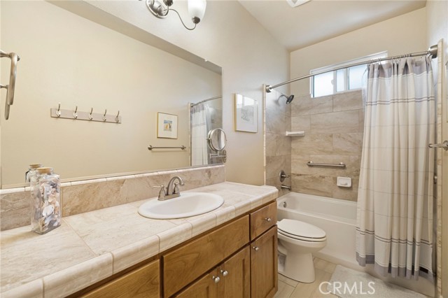 10 Harmony Park Circle, Chico CA: https://media.crmls.org/medias/01da6828-606c-4fb7-9dd5-60b8fe37a5c3.jpg