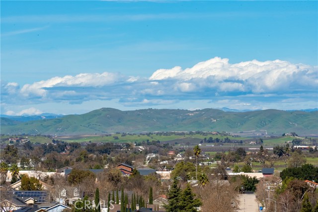 Detail Gallery Image 50 of 54 For 2039 Promontory, Paso Robles,  CA 93446 - 3 Beds | 2/1 Baths