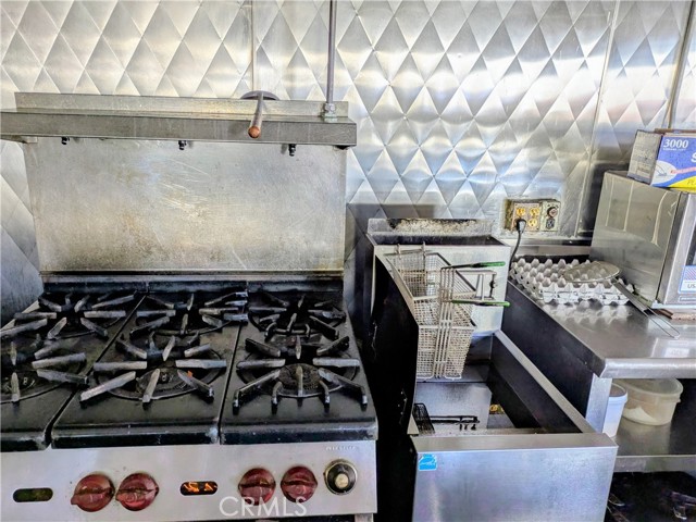  Commercial for Sale in Encino, California