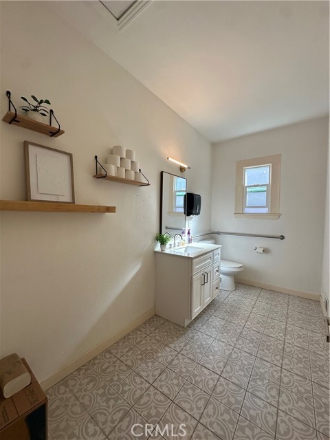 Image 14 of 25 For 615 15th Street