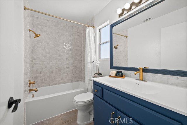 Detail Gallery Image 32 of 40 For 22637 Copper Hill #90,  Saugus,  CA 91350 - 2 Beds | 2/1 Baths