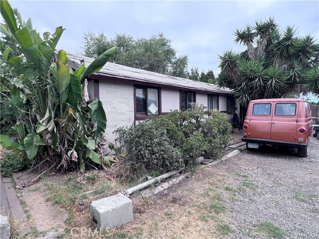 413 West Street, Santa Maria CA: https://media.crmls.org/medias/01dc7cd8-a709-4791-8830-f327b7fe67e8.jpg