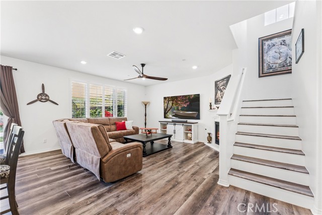 Detail Gallery Image 6 of 36 For 33116 Table Rock Dr, Winchester,  CA 92596 - 5 Beds | 3 Baths