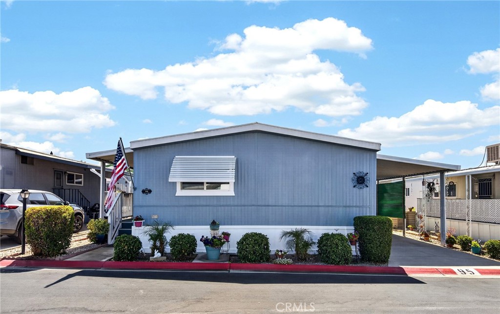 2727 Pacific #95