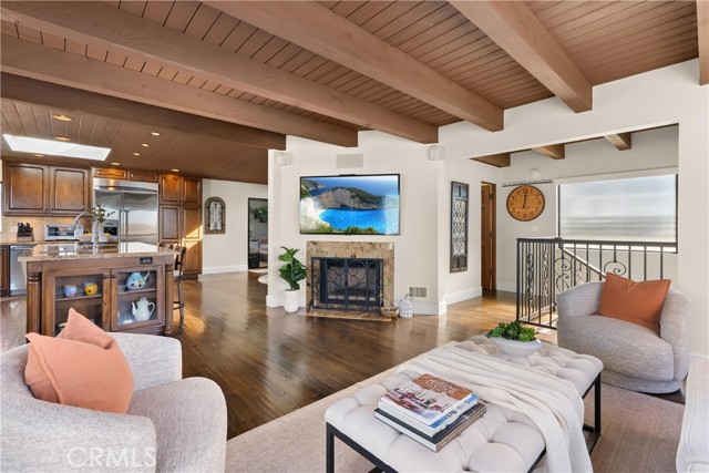 Image 3 of 41 For 3520 Alma  