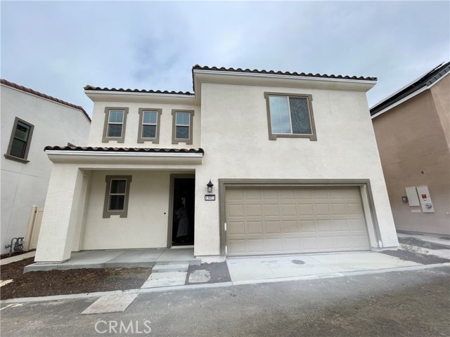 Detail Gallery Image 1 of 6 For 13413 Limestone Dr, Yucaipa,  CA 92399 - 3 Beds | 3 Baths