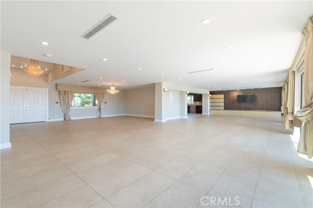 Detail Gallery Image 6 of 26 For 16511 Academia Dr, Encino,  CA 91436 - 3 Beds | 3/1 Baths