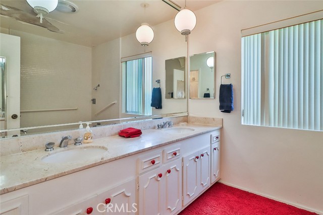 17313 Citronia Street, Northridge CA: https://media.crmls.org/medias/01e08a86-4ec7-4ed3-943c-fac88ac76e0a.jpg