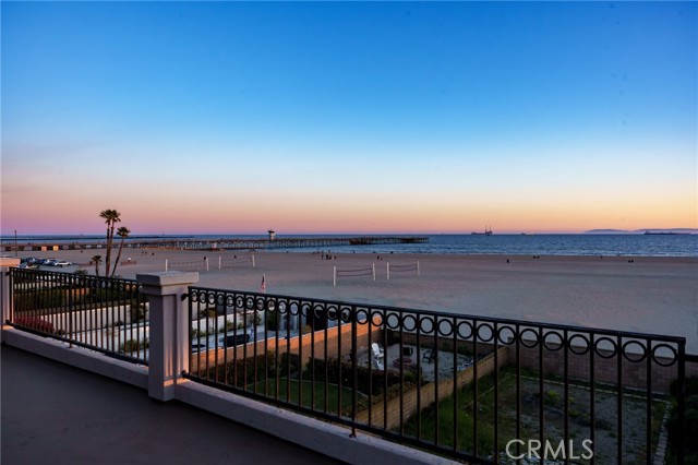 Detail Gallery Image 18 of 20 For 600 Ocean Ave, Seal Beach,  CA 90740 - 6 Beds | 6 Baths