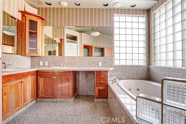 Detail Gallery Image 15 of 23 For 4931 Webb Canyon Rd, Claremont,  CA 91711 - 4 Beds | 4/1 Baths