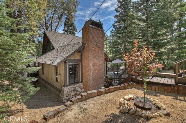 Detail Gallery Image 16 of 57 For 26146 Circle Dr, Lake Arrowhead,  CA 92352 - 3 Beds | 2 Baths