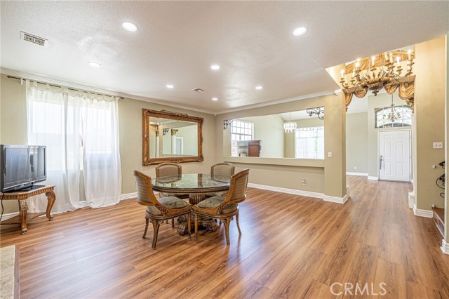 5808 Monterey Place, Palmdale CA: https://media.crmls.org/medias/01e3adf9-d44a-4b25-86f4-f774eea9c785.jpg