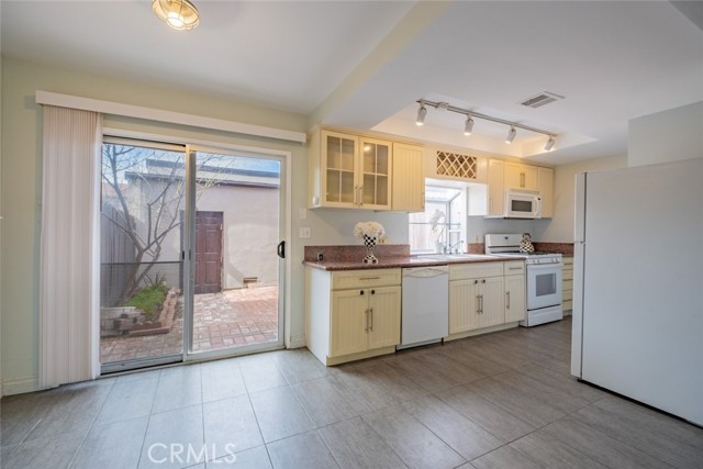 8748 Wyngate Street photo 8
