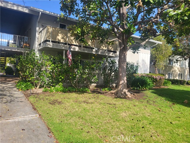 Detail Gallery Image 3 of 14 For 731 Avenida Majorca #Q,  Laguna Woods,  CA 92637 - 2 Beds | 2 Baths