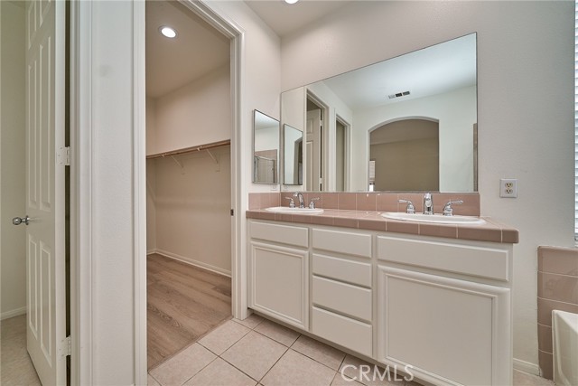 Detail Gallery Image 48 of 61 For 20520 Earl, Torrance,  CA 90503 - 3 Beds | 3 Baths