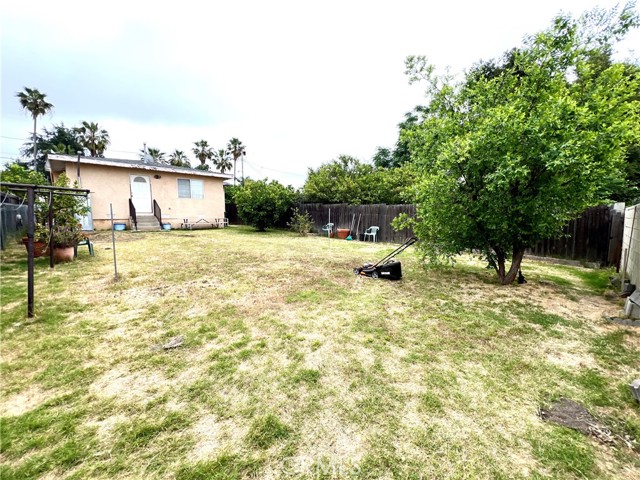 10545 Leolang Avenue photo 3