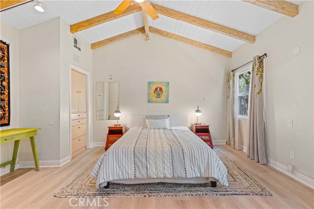 13405 Tiara Street, Valley Glen CA: https://media.crmls.org/medias/01e6472d-5dbc-4bc0-8cc0-156bb9952843.jpg