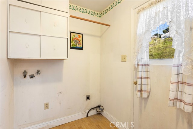 Detail Gallery Image 6 of 18 For 3944 Country Club Dr, Lucerne,  CA 95458 - 3 Beds | 1/1 Baths