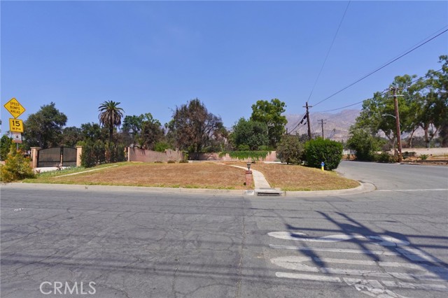 287 287 E Calaveras, Altadena CA: https://media.crmls.org/medias/01e72f54-92e9-4ae6-96a4-653b72cabe20.jpg