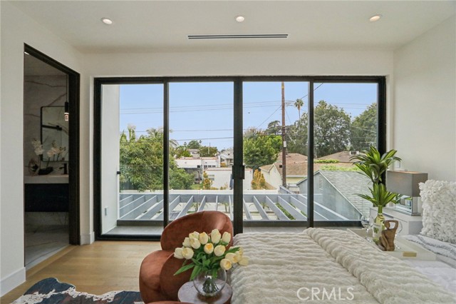 Detail Gallery Image 29 of 61 For 2227 N Lamer St, Burbank,  CA 91504 - 4 Beds | 4/1 Baths