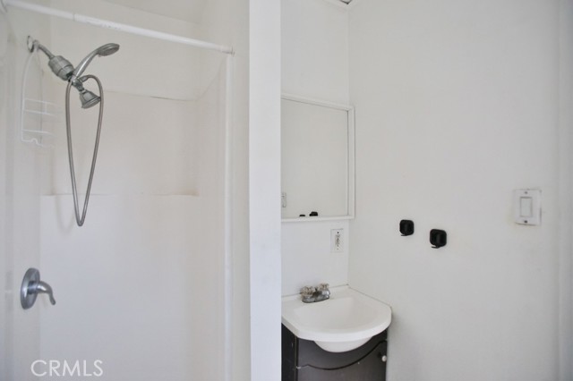 8181 20th Street, Westminster CA: https://media.crmls.org/medias/01e7bb5f-90bf-486c-ad15-d4a15c20ac87.jpg