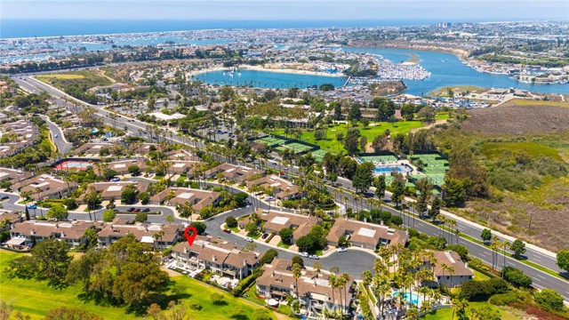 Detail Gallery Image 47 of 48 For 90 Ocean Vista, Newport Beach,  CA 92660 - 2 Beds | 2/1 Baths