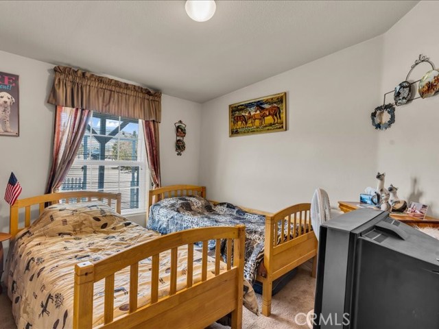 Detail Gallery Image 14 of 33 For 528 Sacramento Rd, Pinon Hills,  CA 92372 - 4 Beds | 3 Baths