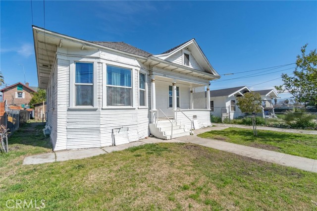 696 W 8th Street #2, San Bernardino, CA, 92410 696 W 8th Street #2, San Bernardino, CA, 92410
