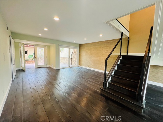 22005 Arrowhead Lane, Lake Forest CA: https://media.crmls.org/medias/01ea5105-379b-44bd-8f13-4d396a127562.jpg