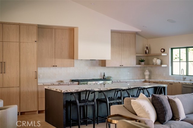 Detail Gallery Image 15 of 46 For 8960 Oak Park, –,  CA 91325 - 4 Beds | 3/1 Baths